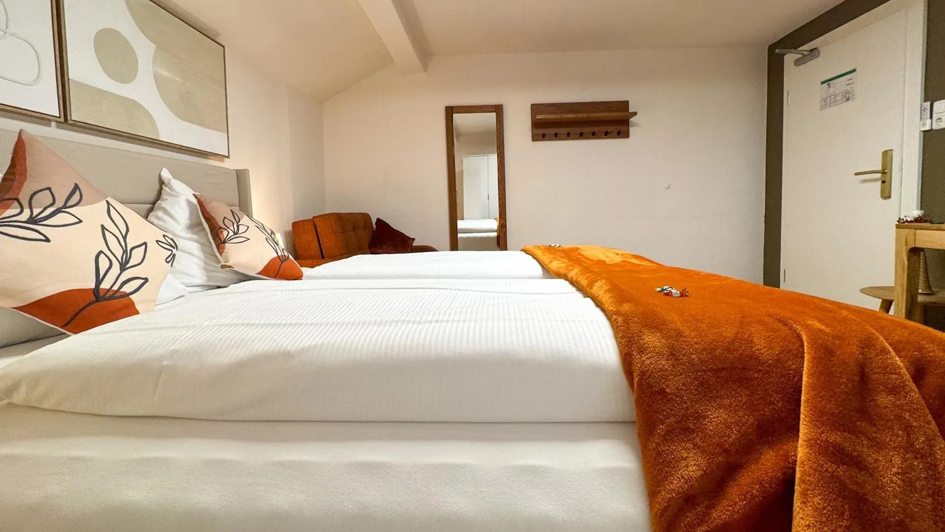 *** 호텔 Sieben Zimmer Am See 프리엔암치엠시 독일