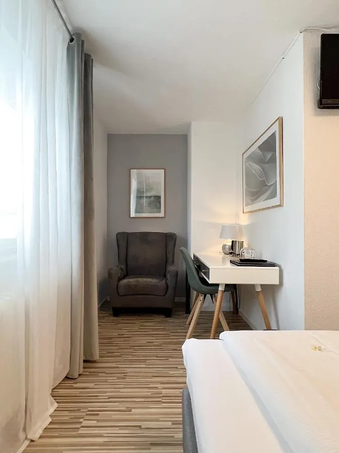 Sieben Zimmer Am See Prien am Chiemsee Hotel
