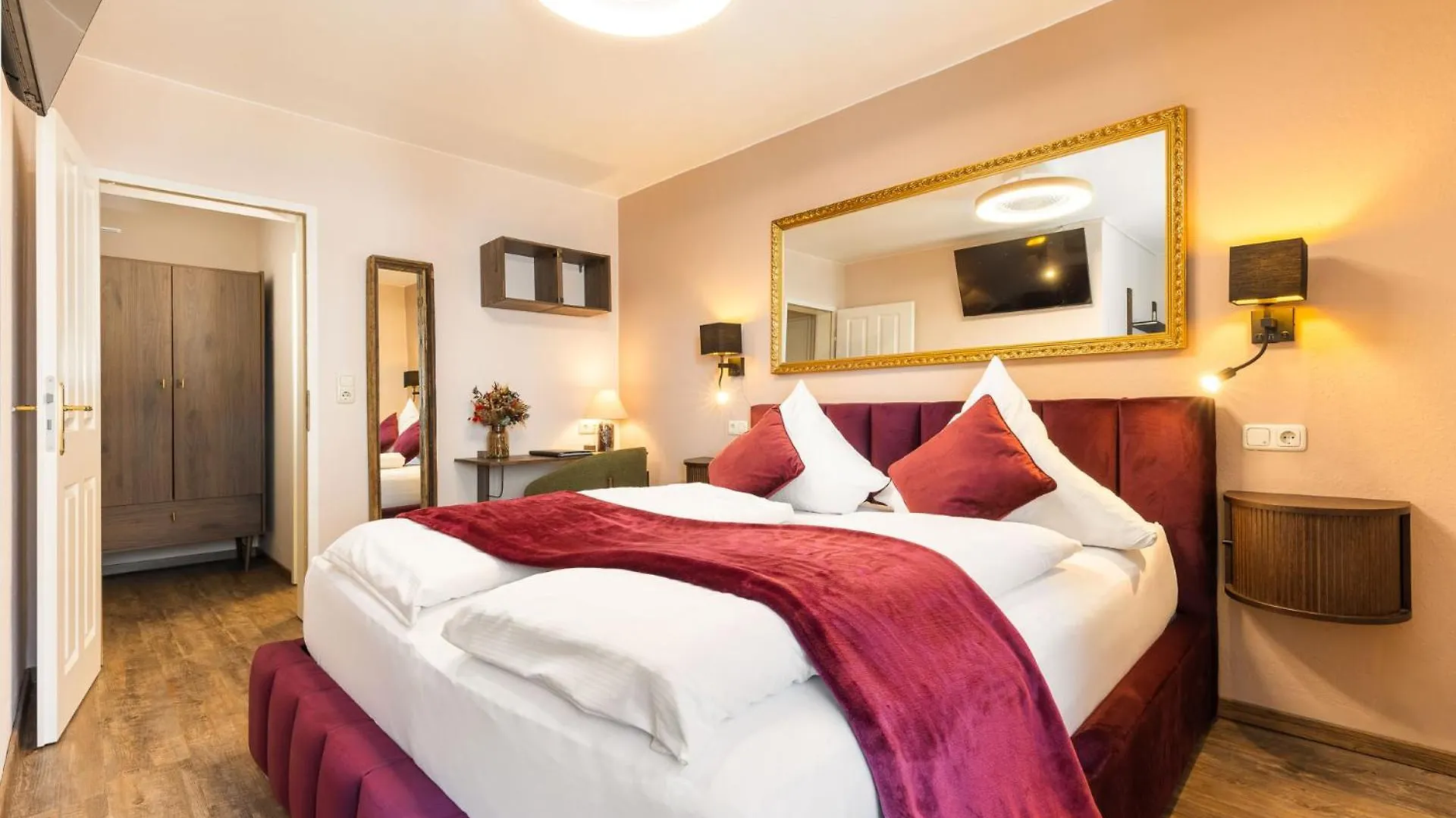 Hotel Sieben Zimmer Am See Prien am Chiemsee